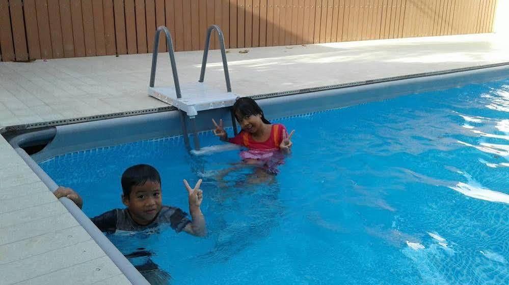 Banana Place Resort Chumphon Buitenkant foto